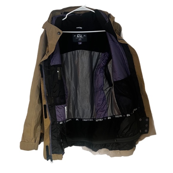 RIDE Ski/Snowboard Jacket - Picture 3 of 8